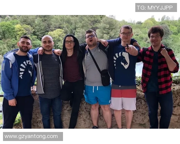 深度对话：李伟在DOTA2世界中的成长与挑战之路
